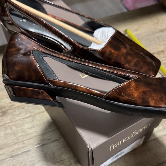 Franco Sarto Women's Tortoise Shell slip ons - Picture 2 of 6